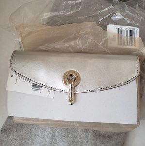 Kate Spade NWT Silver Cyndy Wallet